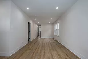 8634 S Laflin St, Chicago, IL 60620 - Photo 5