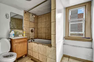 3413 W Carroll Ave, Chicago, IL 60624 - Photo 13