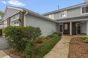 145 Winchester Dr, Streamwood, IL 60107 - Photo 3