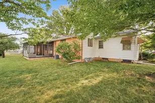 217 Cedar St, Gibson City, IL 60936 - Photo 37