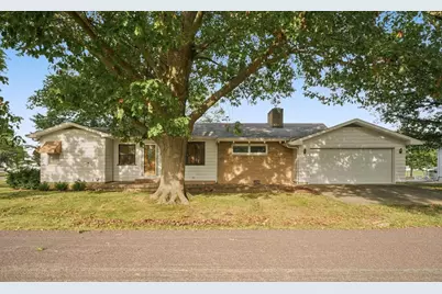 217 Cedar Street, Gibson City, IL 60936 - Photo 1