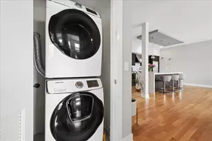 1317 N Larrabee St, Chicago, IL 60610 - Photo 21