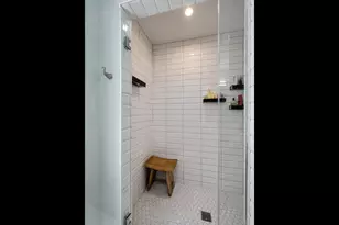 833 N Hoyne Ave, Chicago, IL 60622 - Photo 11