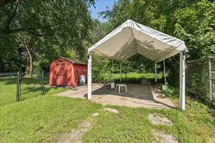 1239 Price Ave, Calumet City, IL 60409 - Photo 31