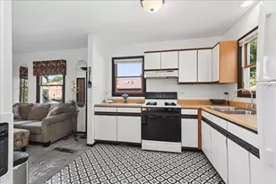 1239 Price Ave, Calumet City, IL 60409 - Photo 9
