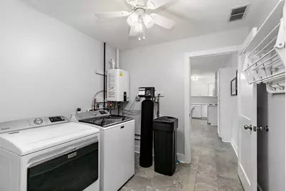 826 Birchwood Drive, Sycamore, IL 60178 - Photo 15