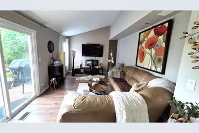 2253 Camden Lane, Hanover Park, IL 60133 - Photo 11