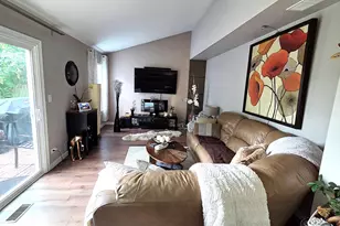 2253 Camden Ln, Hanover Park, IL 60133 - Photo 11