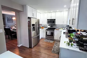 2253 Camden Ln, Hanover Park, IL 60133 - Photo 7