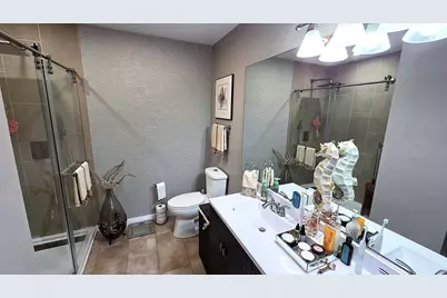 2253 Camden Lane, Hanover Park, IL 60133 - Photo 17
