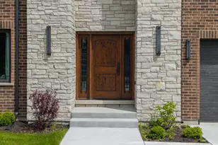 8348 W Farragut Ave, Norridge, IL 60706 - Photo 3