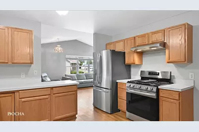 335 B Warren Street #B, Somonauk, IL 60552 - Photo 7