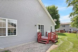 335B Warren St, Somonauk, IL 60552 - Photo 17