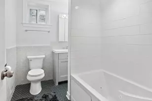 2347 W Altgeld St, Chicago, IL 60647 - Photo 15