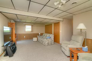6715 S Oak Grove Rd, Harvard, IL 60033 - Photo 17