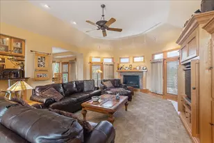 9478 W Golfview Dr, Frankfort, IL 60423 - Photo 7