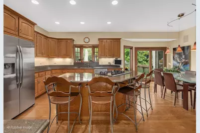 6905 Irish Court, Darien, IL 60561 - Photo 13