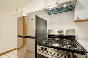1363 W Sunnyside Ave, Chicago, IL 60640 - Photo 9