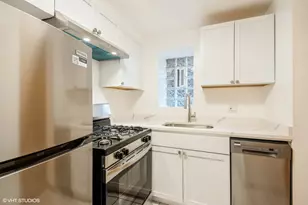 1363 W Sunnyside Ave, Chicago, IL 60640 - Photo 7