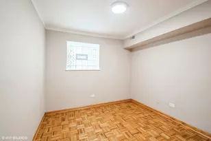 1363 W Sunnyside Ave, Chicago, IL 60640 - Photo 13