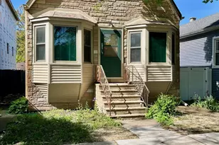 5018 W Winnemac Ave, Chicago, IL 60630 - Photo 1