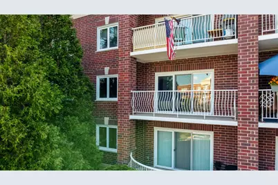 7011 W Touhy Avenue #310, Niles, IL 60714 - Photo 5