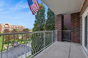 7011 W Touhy Ave, Niles, IL 60714 - Photo 21
