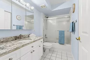 7011 W Touhy Ave, Niles, IL 60714 - Photo 23
