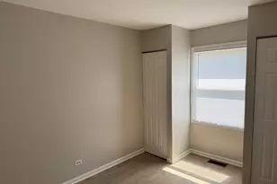 1313 Kingsbury Dr, Hanover Park, IL 60133 - Photo 11