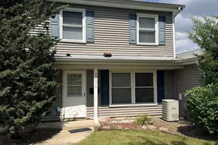 1313 Kingsbury Dr, Hanover Park, IL 60133 - Photo 1