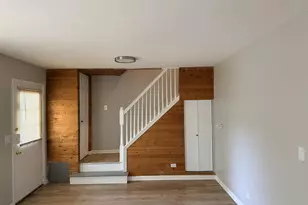 1313 Kingsbury Dr, Hanover Park, IL 60133 - Photo 5