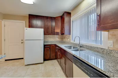 32 N Main Street #1S, Glen Ellyn, IL 60137 - Photo 7