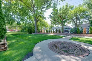 32 N Main St, Glen Ellyn, IL 60137 - Photo 17