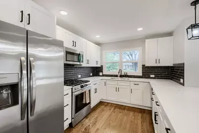 827 Lyford Lane, Wheaton, IL 60189 - Photo 9