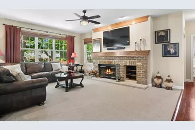 2421 Stonybrook Street, Wauconda, IL 60084 - Photo 7
