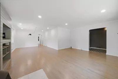 940 N Oak Park Avenue, Oak Park, IL 60302 - Photo 9