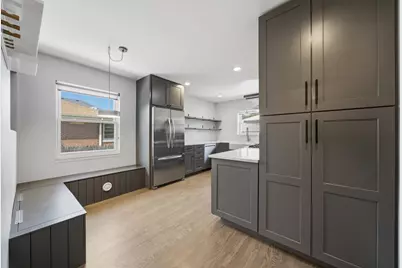 940 N Oak Park Avenue, Oak Park, IL 60302 - Photo 11