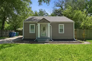 1235 River Dr, Calumet City, IL 60409 - Photo 1