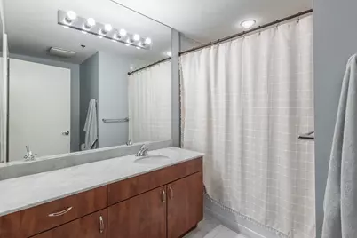 160 E Illinois Street #1307, Chicago, IL 60610 - Photo 15