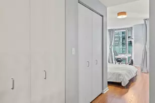 160 E Illinois St, Chicago, IL 60610 - Photo 13