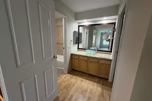 1101 S Hunt Club Dr, Mount Prospect, IL 60056 - Photo 11