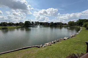 1101 S Hunt Club Dr, Mount Prospect, IL 60056 - Photo 21