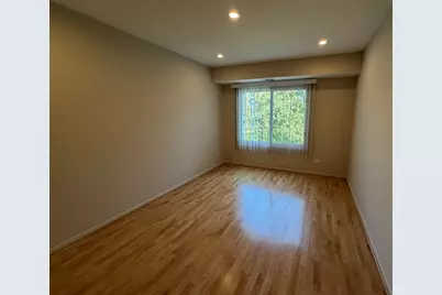 1101 S Hunt Club Drive #214, Mount Prospect, IL 60056 - Photo 9