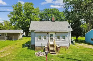 1815 S Jacobs St, Streator, IL 61364 - Photo 1