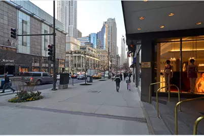 535 N Michigan Avenue #2710, Chicago, IL 60611 - Photo 17
