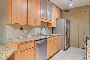400 E Ohio St, Chicago, IL 60611 - Photo 7