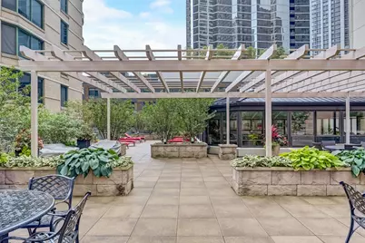 400 E Ohio Street #801, Chicago, IL 60611 - Photo 35