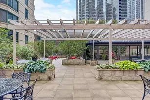 400 E Ohio St, Chicago, IL 60611 - Photo 35