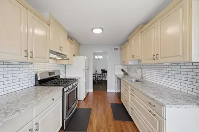 831 E Carriage Lane #2, Palatine, IL 60074 - Photo 5