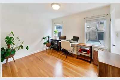 2417 W Fitch Avenue #1, Chicago, IL 60645 - Photo 11